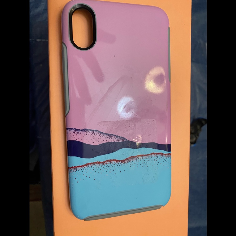 Gently used otter box iPhone XS Max case